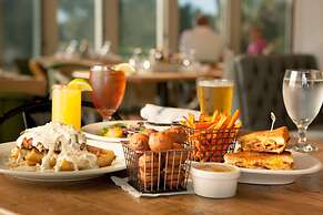 Wild Dunes Resort – Sweetgrass Inn and Boardwalk Inn