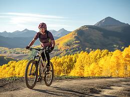 Elevation Hotel & Spa