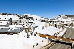 Elevation Hotel & Spa