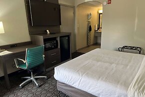 Days Inn by Wyndham Wagoner