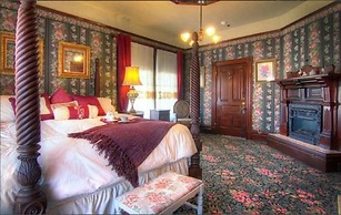 Gingerbread Mansion Inn