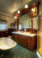 Gingerbread Mansion Inn