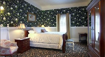 Gingerbread Mansion Inn