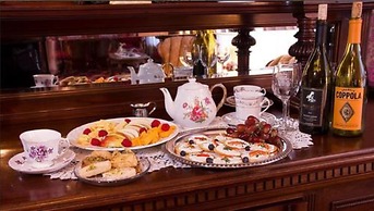 Gingerbread Mansion Inn