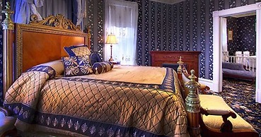 Gingerbread Mansion Inn