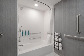 DoubleTree by Hilton Sioux City