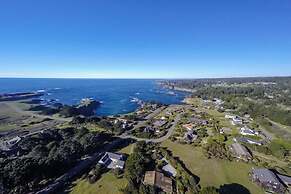 The Mendocino Hotel and Garden Suites