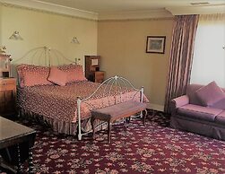 The Mendocino Hotel and Garden Suites