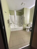 Super 8 by Wyndham Ithaca