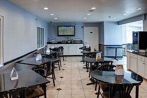 Quality Inn & Suites North/Polaris