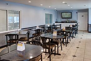 Quality Inn & Suites North/Polaris