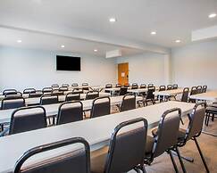 Quality Inn & Suites North/Polaris