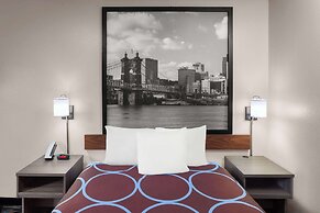 Super 8 by Wyndham Mt. Vernon