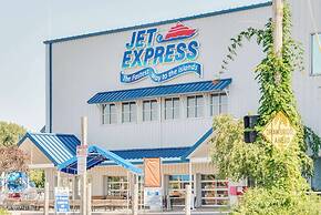 Super 8 by Wyndham Port Clinton