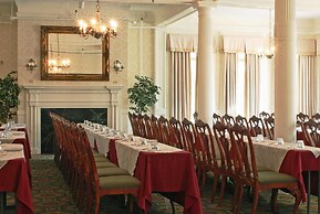 Middlebury Inn