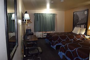 AmeriVu Inn & Suites