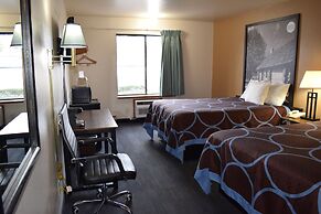 AmeriVu Inn & Suites