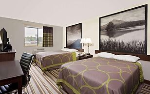 Super 8 by Wyndham Waynesboro