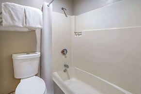 Days Inn by Wyndham Pleasant Prairie Kenosha