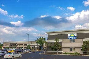 Days Inn by Wyndham Pleasant Prairie Kenosha