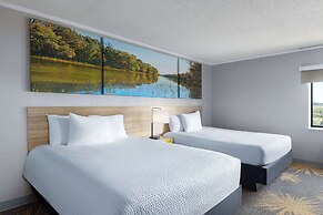 Days Inn & Suites by Wyndham Kansas City South