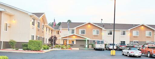 Super 8 by Wyndham South Boston VA