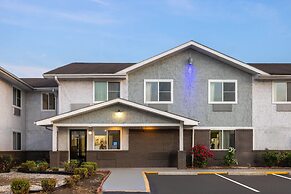 Super 8 by Wyndham South Boston VA