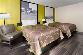 Super 8 by Wyndham South Boston VA