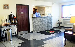 Super 8 by Wyndham South Boston VA