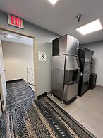 AmericInn by Wyndham Glendale/Milwaukee