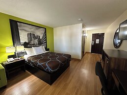 Super 8 by Wyndham Farmville