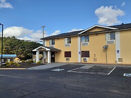 Super 8 by Wyndham Farmville