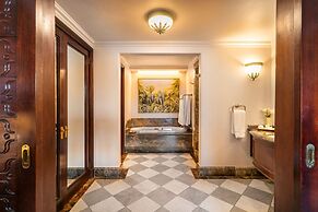 The Palace of the Lost City at Sun City Resort