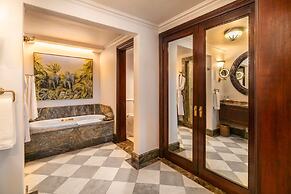 The Palace of the Lost City at Sun City Resort