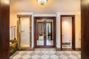 The Palace of the Lost City at Sun City Resort