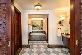 The Palace of the Lost City at Sun City Resort