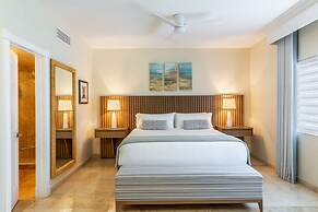 The Sands at Grace Bay