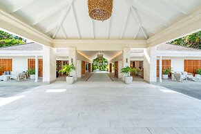 The Sands at Grace Bay