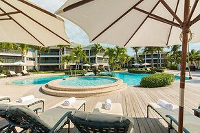 The Sands at Grace Bay