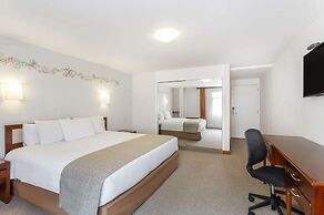 Wyndham Costa del Sol Cusco