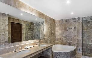 Wyndham Costa del Sol Cusco