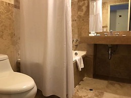 Wyndham Costa del Sol Cusco