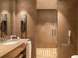 Mövenpick Hotel Istanbul Bosphorus