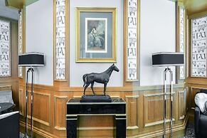 Maison Astor Paris, Curio Collection by Hilton