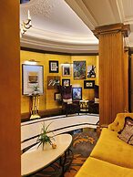Maison Astor Paris, Curio Collection by Hilton