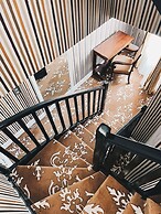 Maison Astor Paris, Curio Collection by Hilton