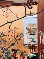 Maison Astor Paris, Curio Collection by Hilton