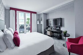 Maison Astor Paris, Curio Collection by Hilton