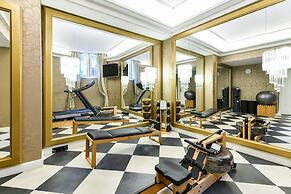 Maison Astor Paris, Curio Collection by Hilton