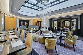 Maison Astor Paris, Curio Collection by Hilton